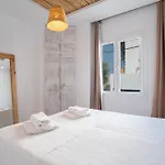 Helmos Family Apartment Naxos City