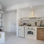 Helmos Family Apartment